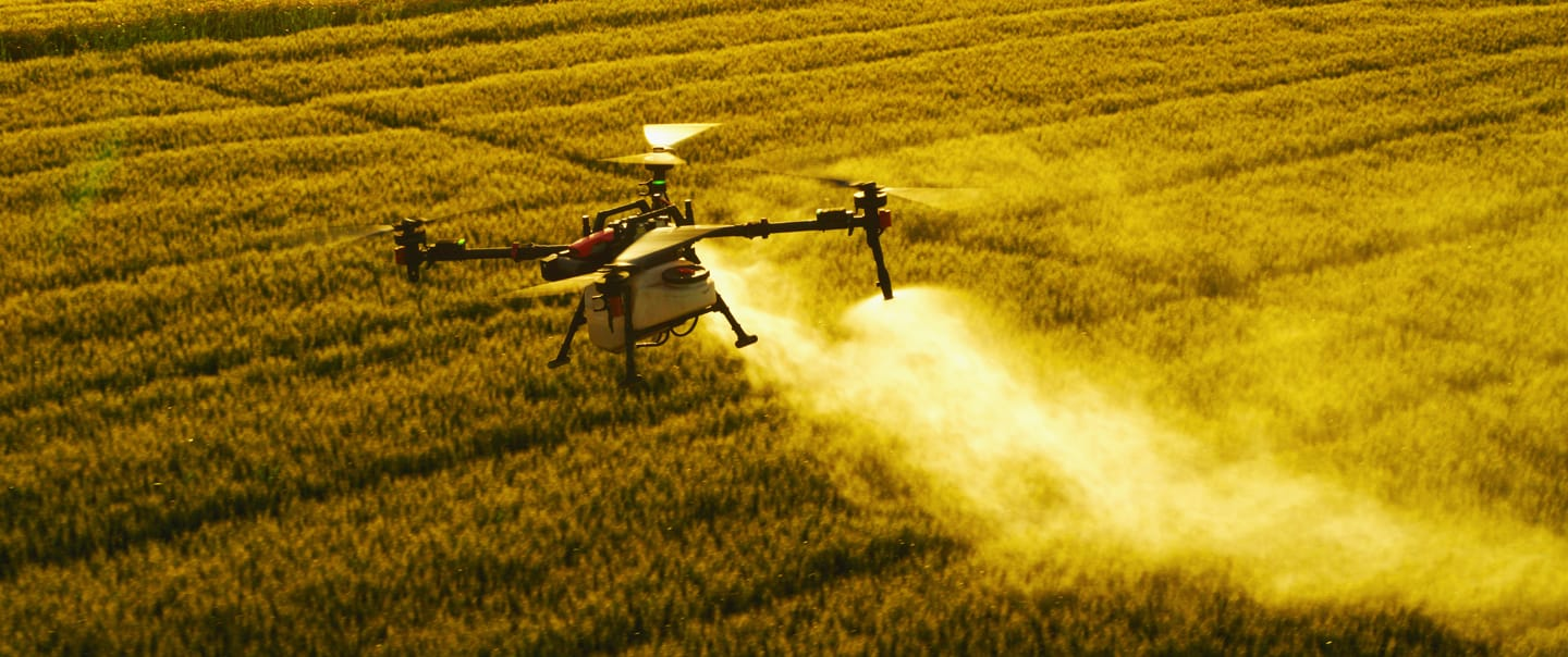 Sanchotene Agronegócios - Como o drone XAG P150 otimiza a pulverização agrícola?